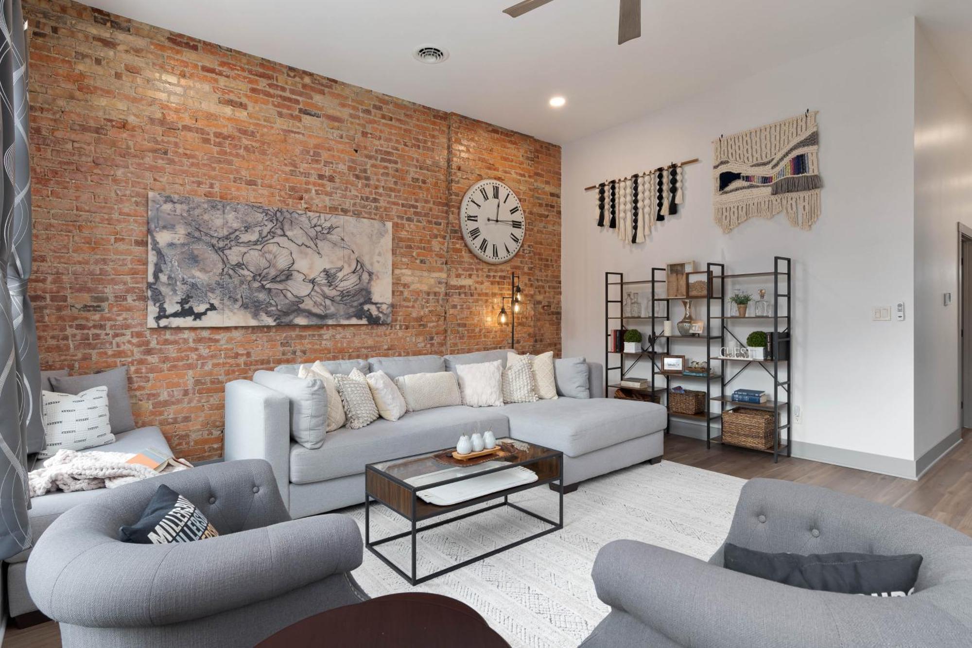 Spacious Luxury Apt In Historic Downtown - Oh Amish Country Millersburg Esterno foto